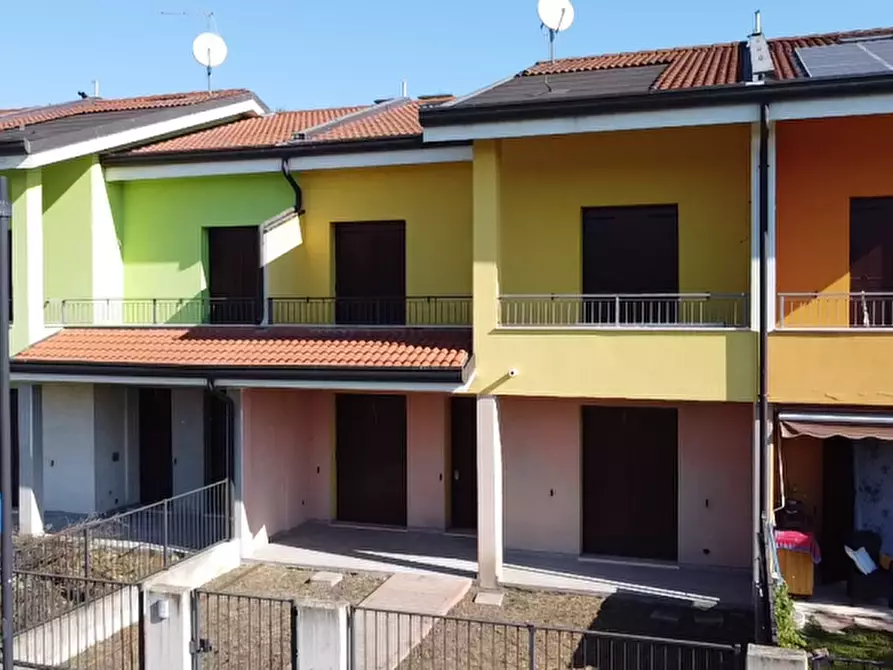 Immagine 4 di Villetta a schiera in vendita  in Via Unità d'Italia a Battaglia Terme