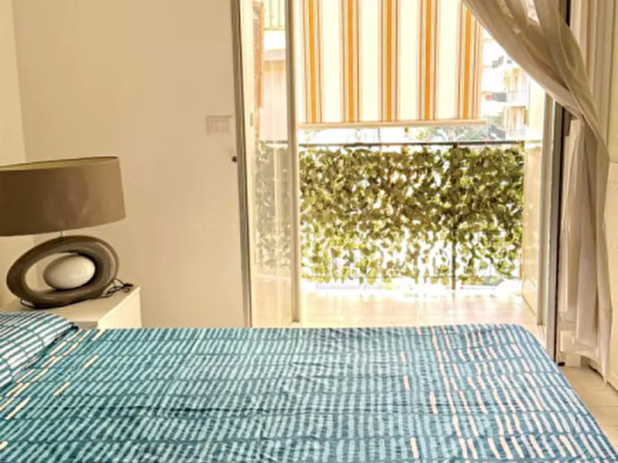 Immagine 30 di Appartamento in vendita  in Via Calveri 65 a Reggio Di Calabria