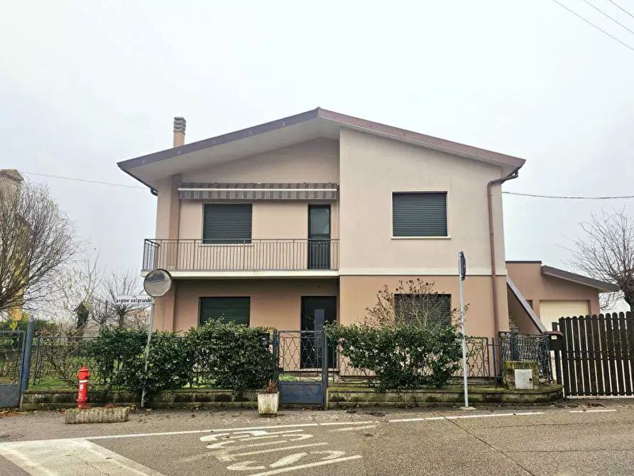 Immagine 2 di Casa bifamiliare in vendita  in VIA ARGINE VALGRANDE a Villa Estense