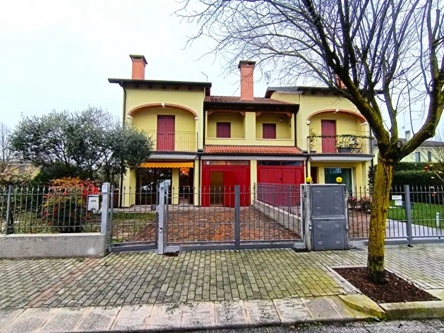 Immagine 3 di Casa bifamiliare in vendita  in Via Speronella Dalesmanini a Vigonza