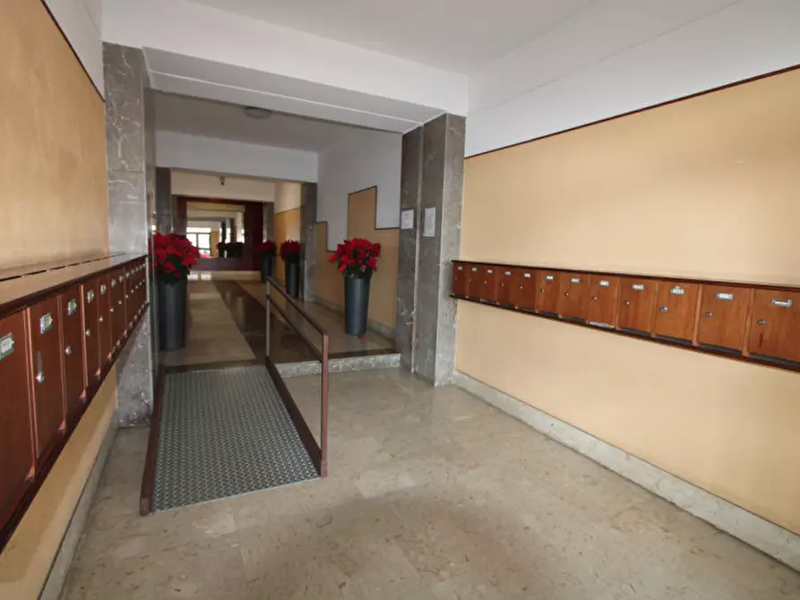 Immagine 22 di Appartamento in vendita  in Viale Regina Elena 137 a Messina