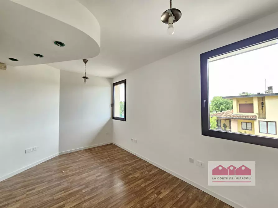 Immagine 1 di Ufficio in affitto  in via monte grappa a Costabissara