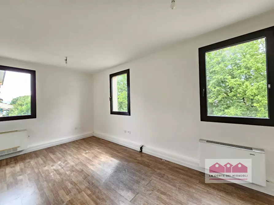 Immagine 3 di Ufficio in affitto  in via monte grappa a Costabissara