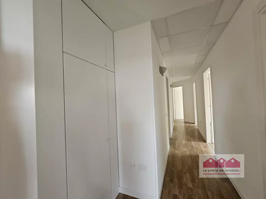 Immagine 5 di Ufficio in affitto  in via monte grappa a Costabissara