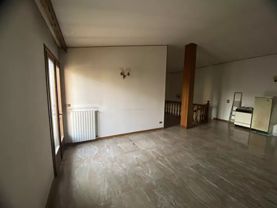 Immagine 26 di Casa bifamiliare in vendita  in Viale Roma a Torri Di Quartesolo