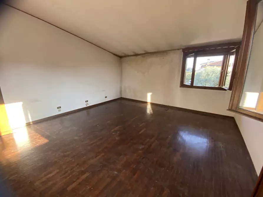 Immagine 40 di Casa bifamiliare in vendita  in Viale Roma a Torri Di Quartesolo