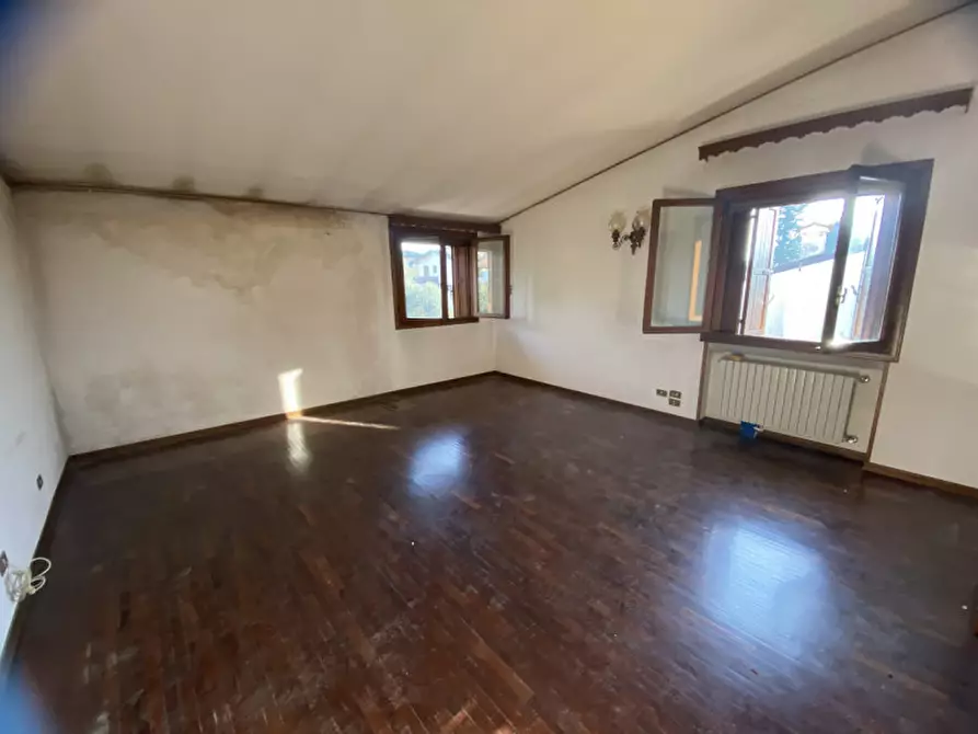 Immagine 41 di Casa bifamiliare in vendita  in Viale Roma a Torri Di Quartesolo