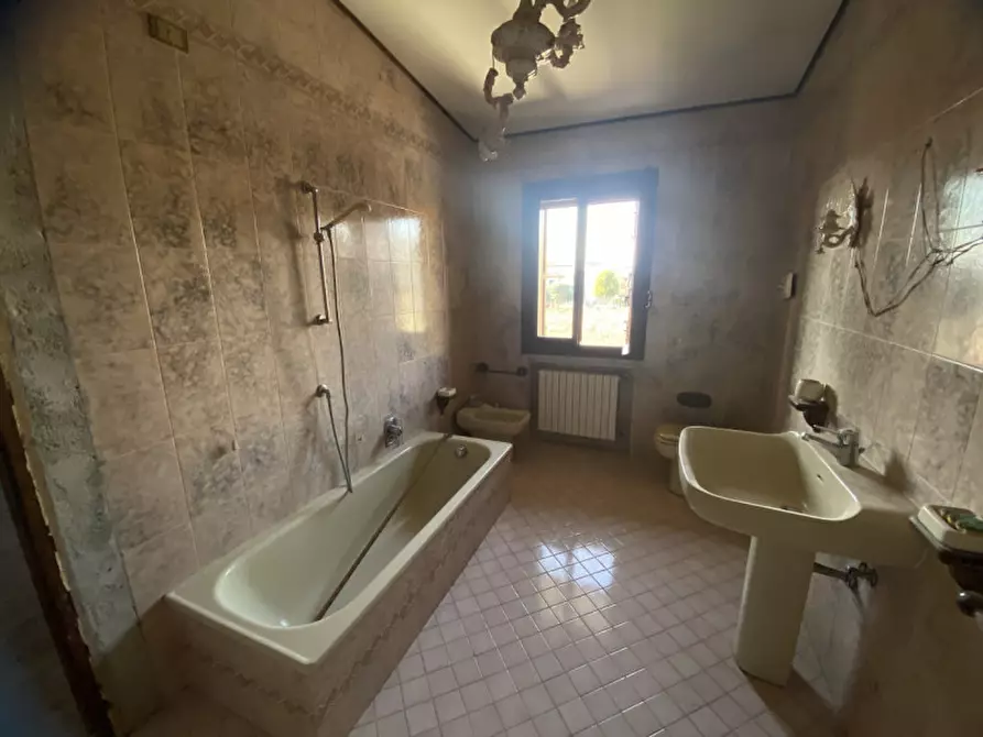 Immagine 47 di Casa bifamiliare in vendita  in Viale Roma a Torri Di Quartesolo