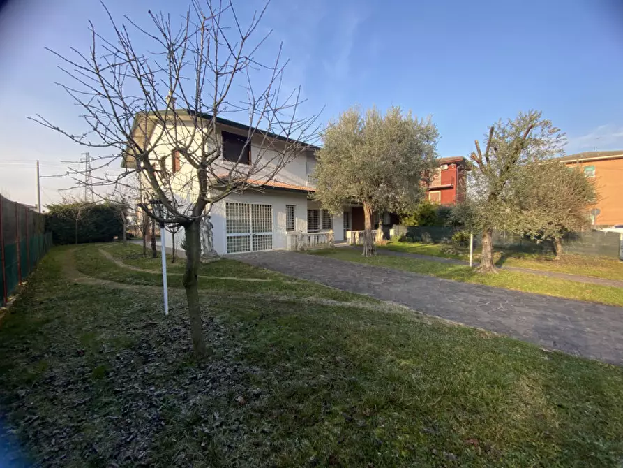 Immagine 51 di Casa bifamiliare in vendita  in Viale Roma a Torri Di Quartesolo