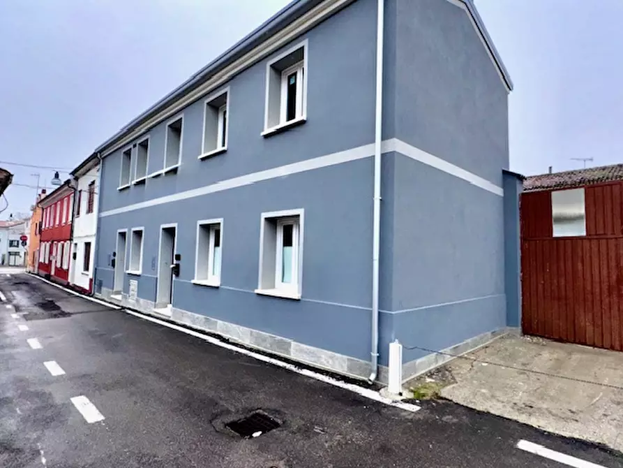 Immagine 11 di Appartamento in vendita  a Badia Polesine