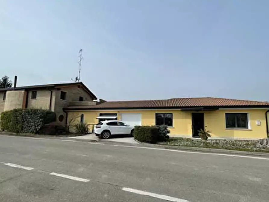 Immagine 2 di Casa bifamiliare in vendita  in Via Chiodo, 1 a Salgareda