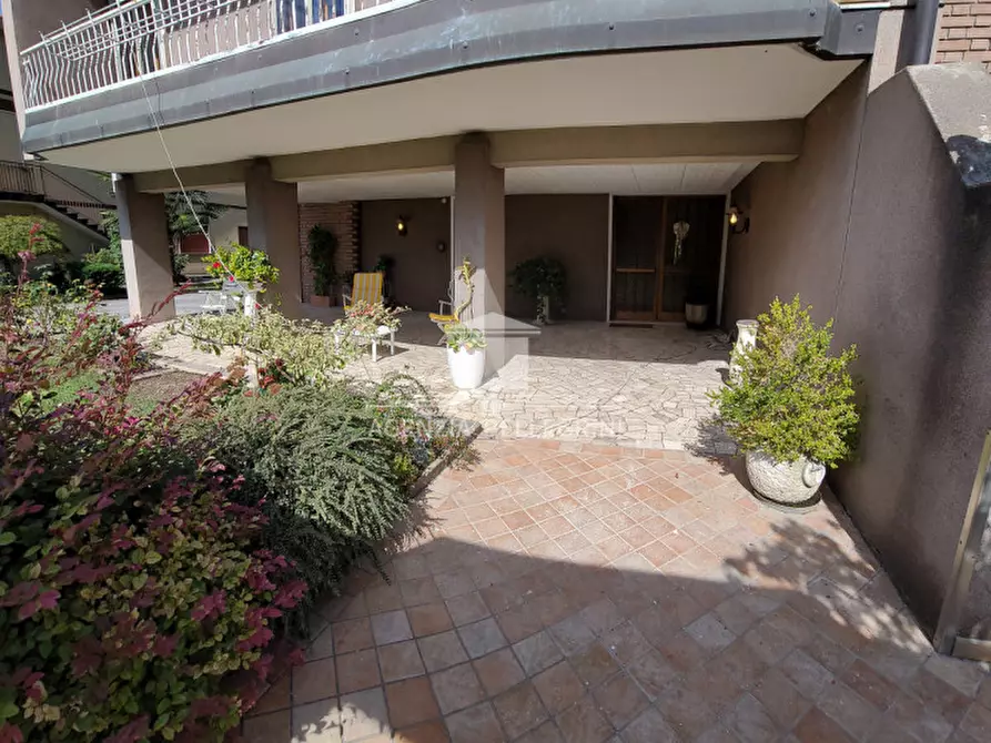 Immagine 1 di Casa bifamiliare in vendita  in Via Lago di Bolsena a Vicenza