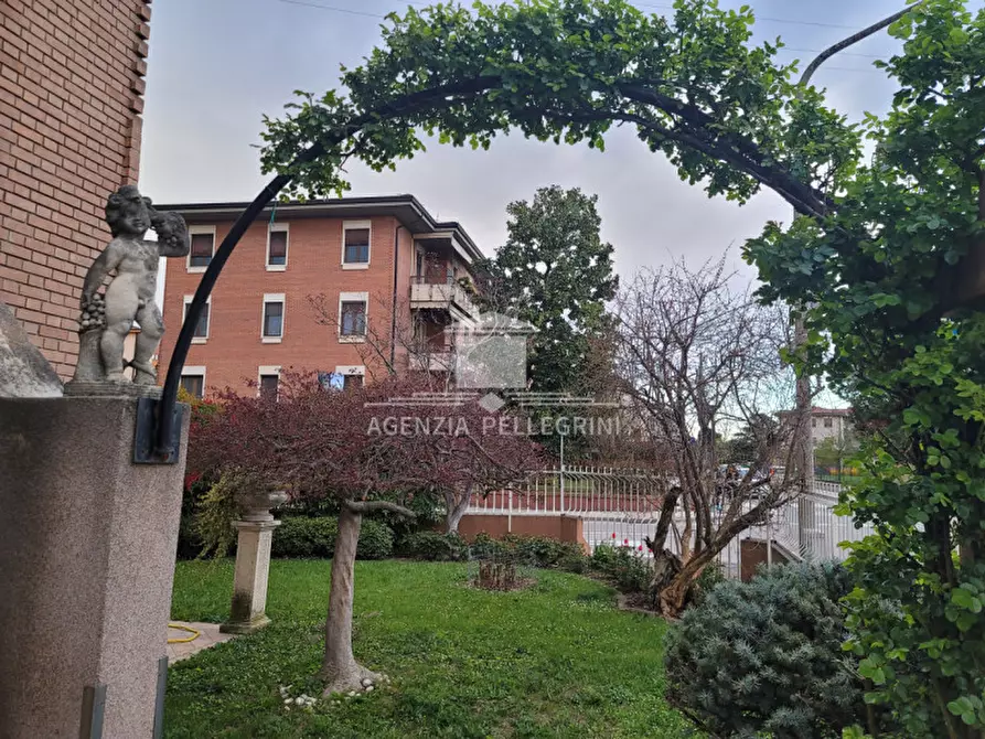 Immagine 7 di Casa bifamiliare in vendita  in Via Lago di Bolsena a Vicenza