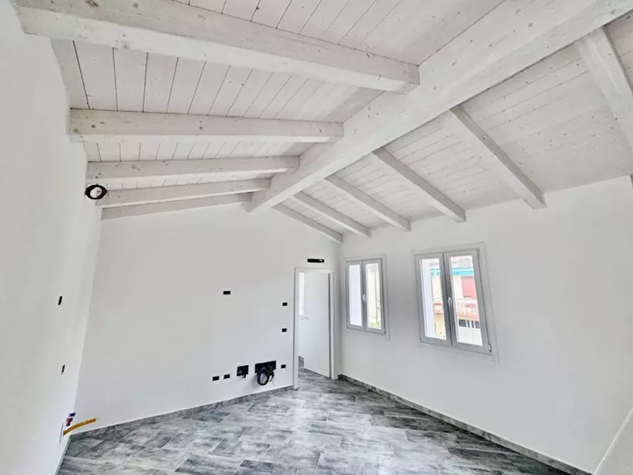 Immagine 1 di Appartamento in vendita  a Badia Polesine