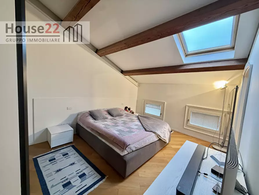 Immagine 21 di Appartamento in vendita  a Vicenza