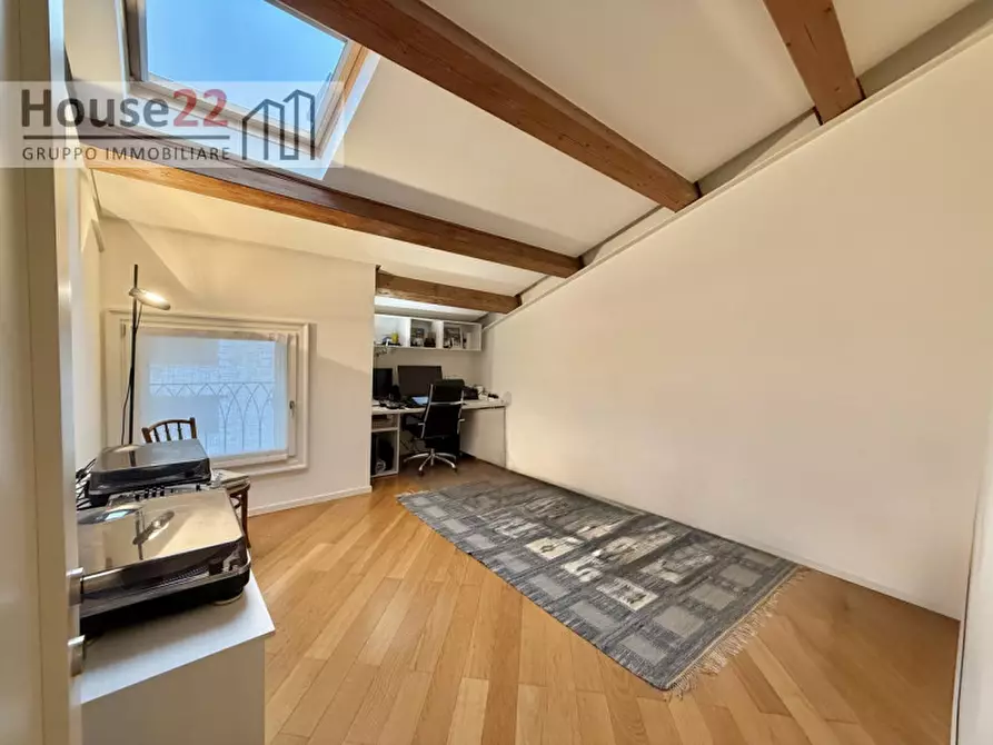 Immagine 28 di Appartamento in vendita  a Vicenza