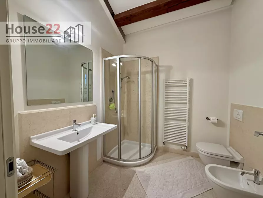 Immagine 33 di Appartamento in vendita  a Vicenza