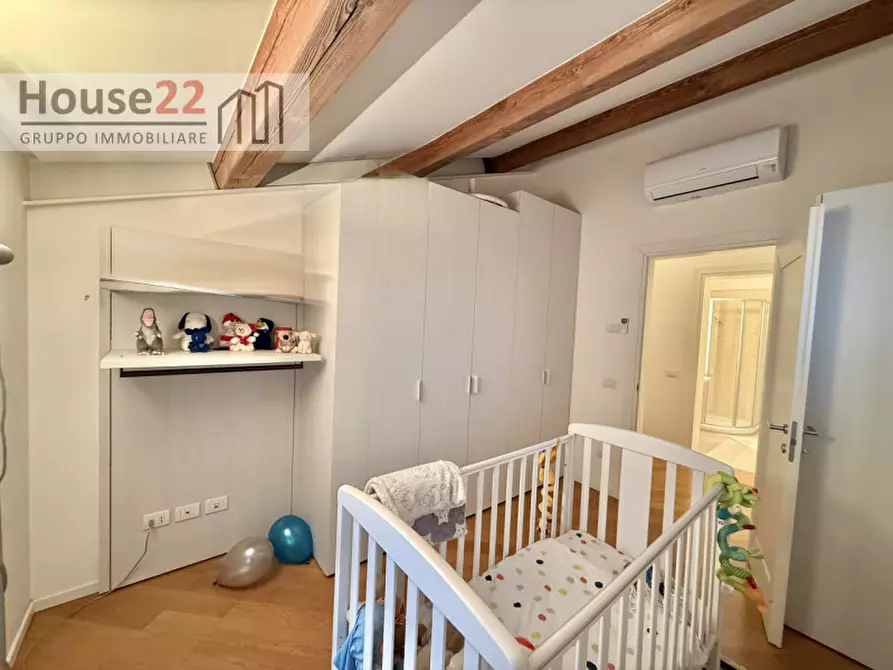 Immagine 32 di Appartamento in vendita  a Vicenza