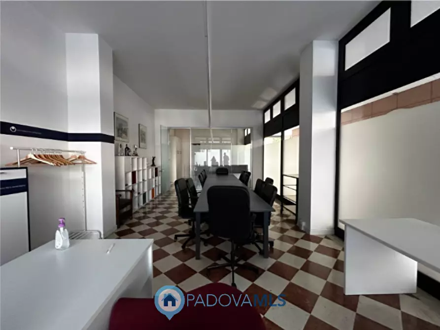 Immagine 1 di Ufficio in vendita  in via san marco, 141 a Padova