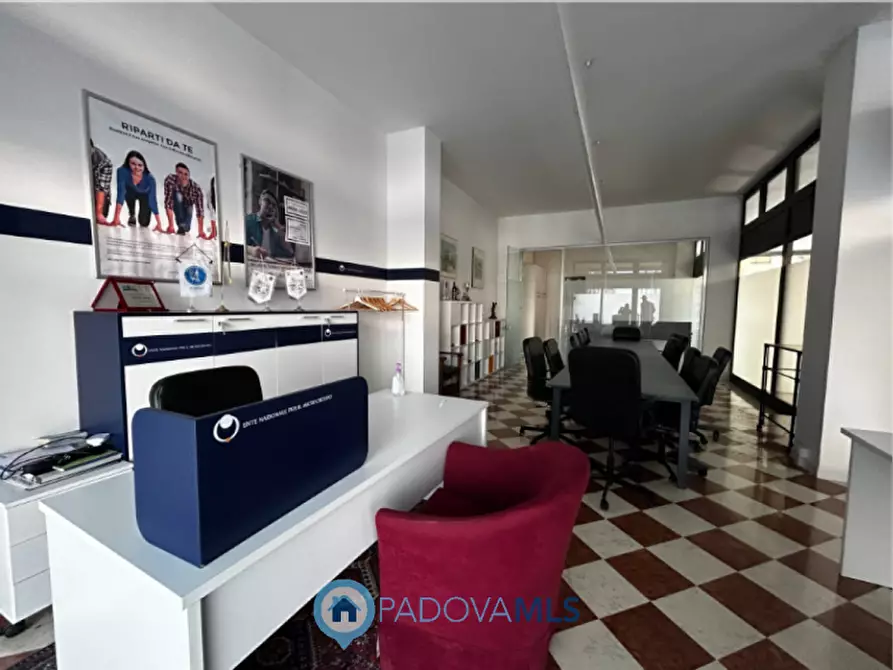 Immagine 5 di Ufficio in vendita  in via san marco, 141 a Padova