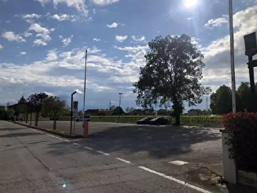 Immagine 3 di Ufficio in vendita  in Via Chiodo, 3 a Salgareda