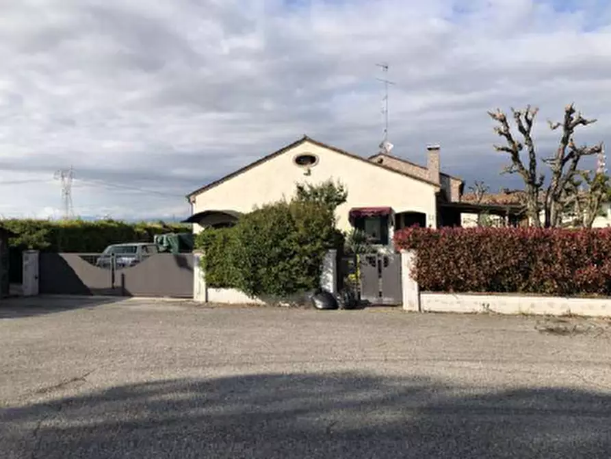 Immagine 1 di Casa indipendente in vendita  in Via Chiodo, 3 a Salgareda