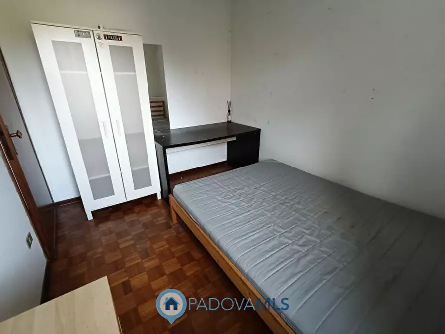 Immagine 9 di Appartamento in vendita  in Via Luigi Pastro a Padova