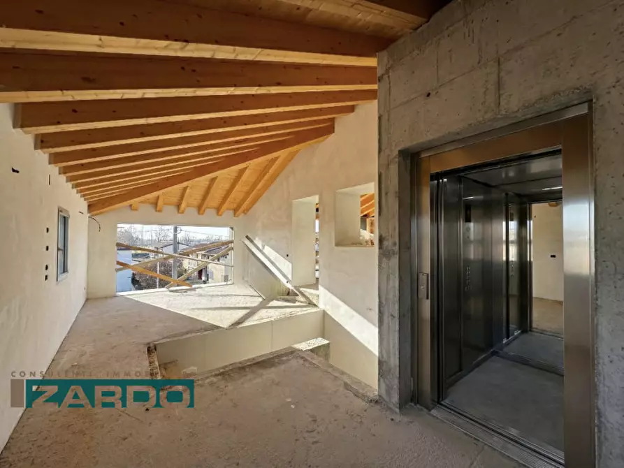 Immagine 3 di Attico in vendita  a Loria