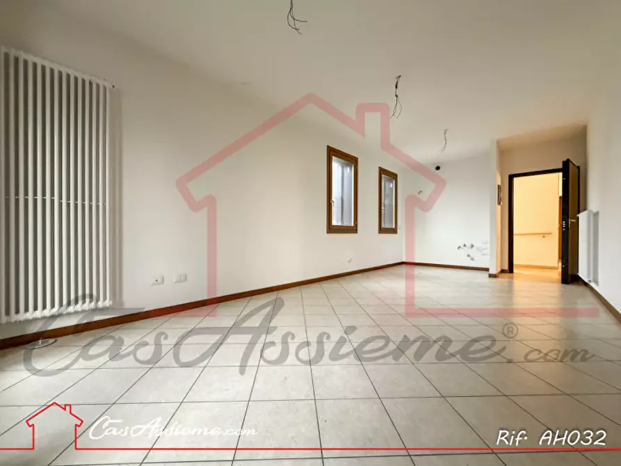 Immagine 1 di Appartamento in vendita  a Rossano Veneto