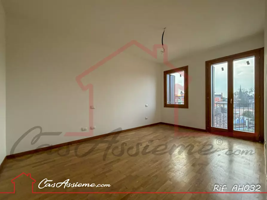 Immagine 10 di Appartamento in vendita  a Rossano Veneto
