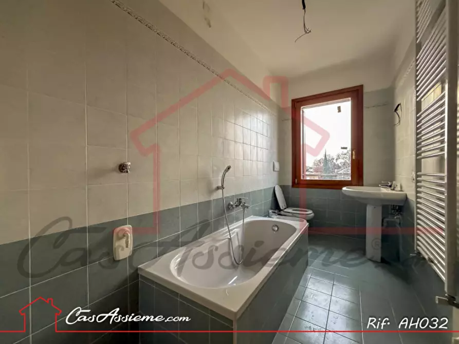 Immagine 15 di Appartamento in vendita  a Rossano Veneto