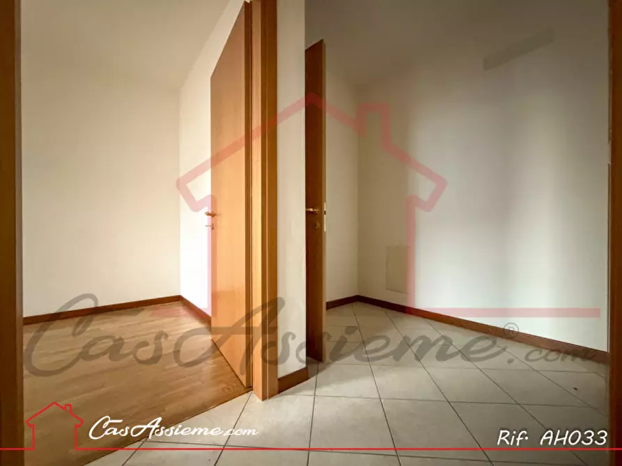 Immagine 7 di Appartamento in vendita  a Rossano Veneto