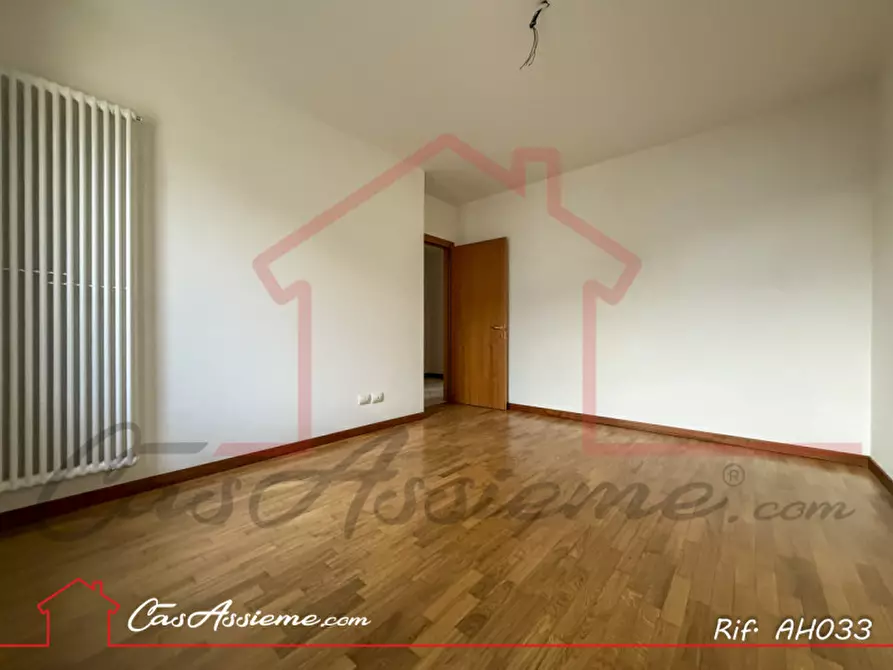 Immagine 10 di Appartamento in vendita  a Rossano Veneto