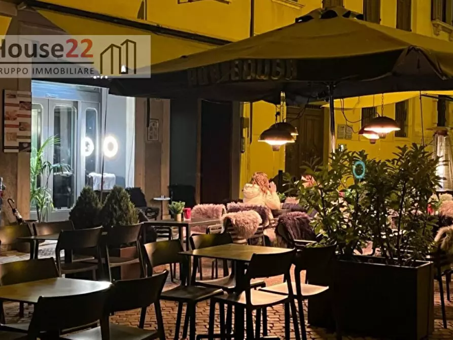 Immagine 3 di Attività commerciale in vendita  a Brescia