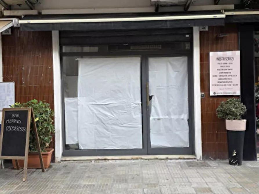 Immagine 1 di Attività commerciale in affitto  in Via Massimiliano Regis a Milazzo