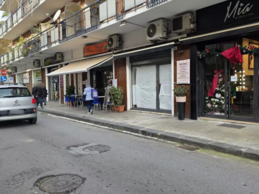 Immagine 7 di Attività commerciale in affitto  in Via Massimiliano Regis a Milazzo