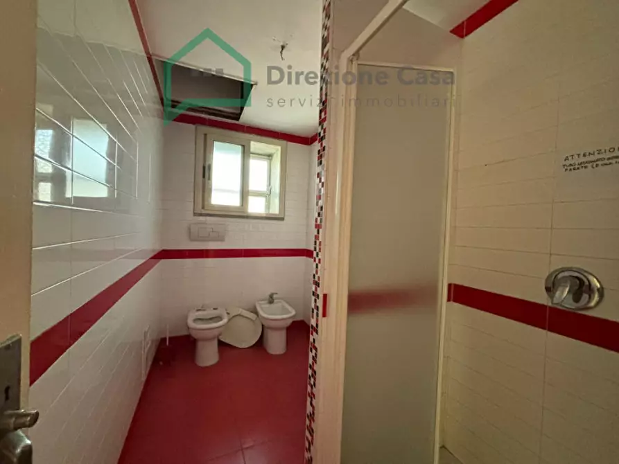 Immagine 33 di Appartamento in affitto  in via c.lahalle,17 a Napoli