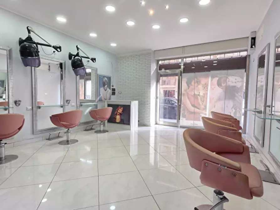 Immagine 1 di Negozio in vendita  in Via Antonino Cumbo Borgia a Milazzo