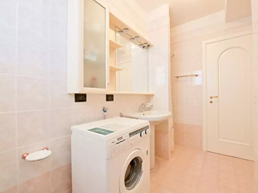 Immagine 26 di Appartamento in vendita  a Jesolo