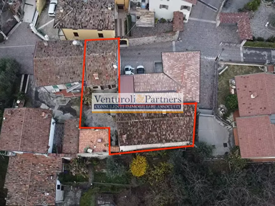 Immagine 3 di Rustico / casale in vendita  in Via Castello a Padenghe Sul Garda