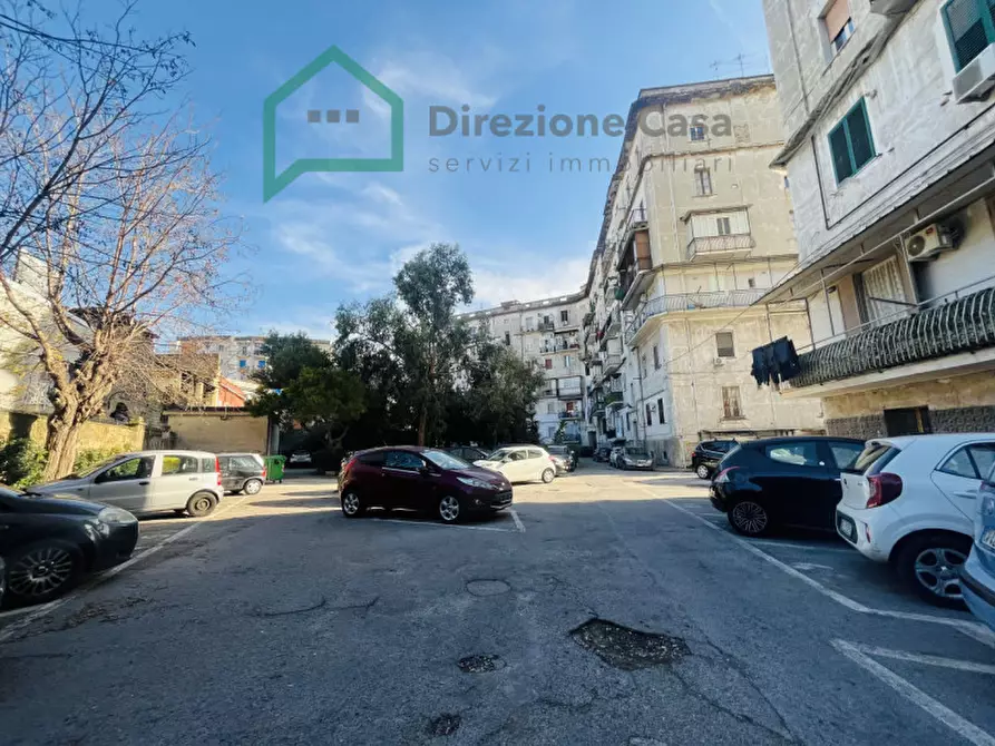 Immagine 3 di Appartamento in affitto  in Via Alessandro Volta a Napoli