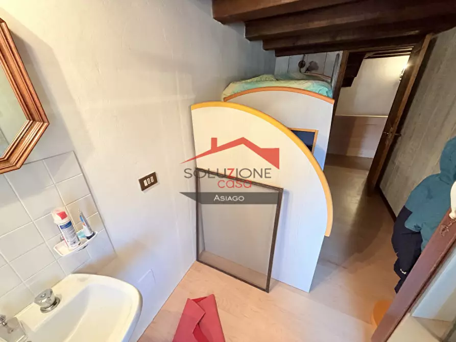 Immagine 18 di Rustico / casale in vendita  a Gallio