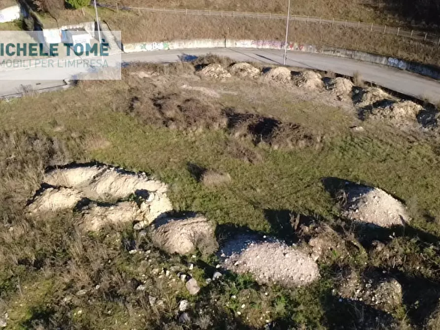 Immagine 2 di Capannone industriale in vendita  in Circumvallazione Bran a Caprino Veronese