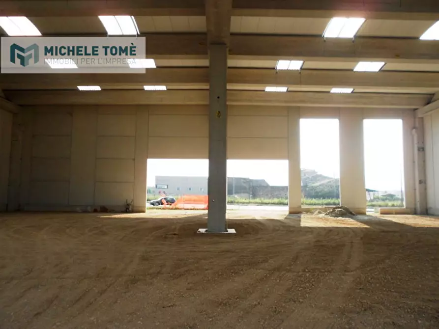 Immagine 12 di Capannone industriale in vendita  in Circumvallazione Bran a Caprino Veronese