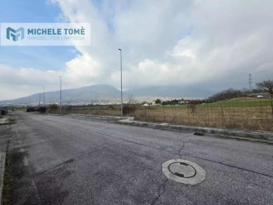 Immagine 2 di Terreno in vendita  in Circumvallazione Bran a Caprino Veronese