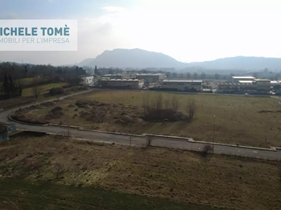 Immagine 21 di Terreno in vendita  in Circumvallazione Bran a Caprino Veronese
