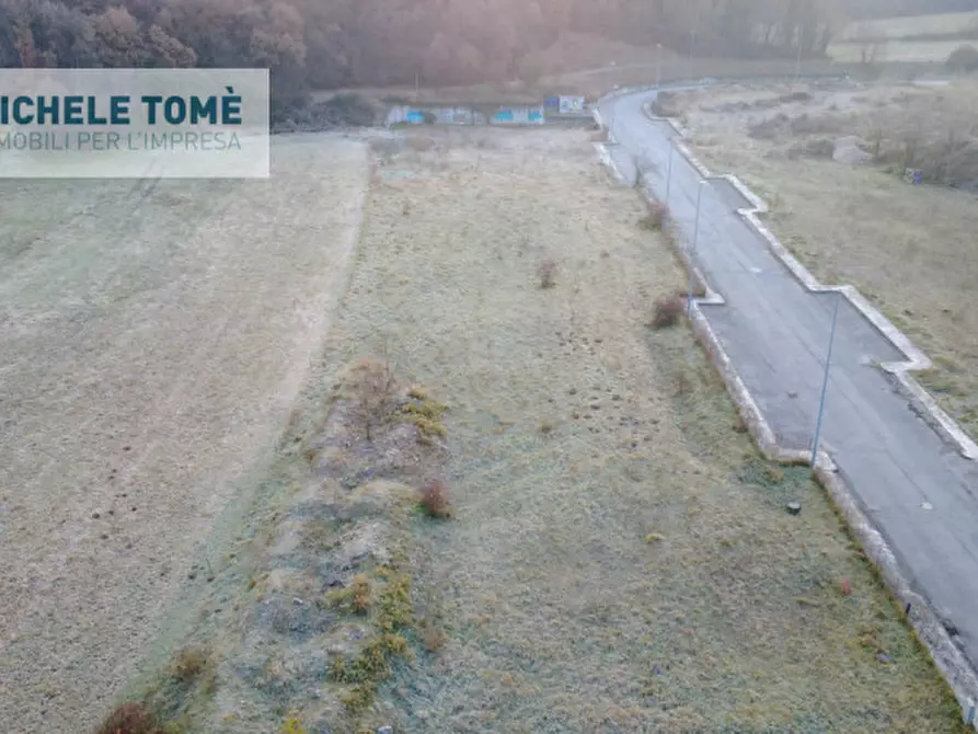 Immagine 3 di Terreno in vendita  in Circumvallazione Bran a Caprino Veronese