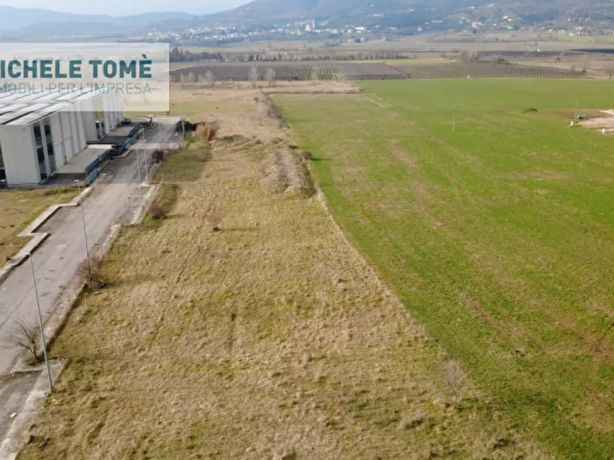Immagine 3 di Terreno in vendita  in Circumvallazione Bran a Caprino Veronese
