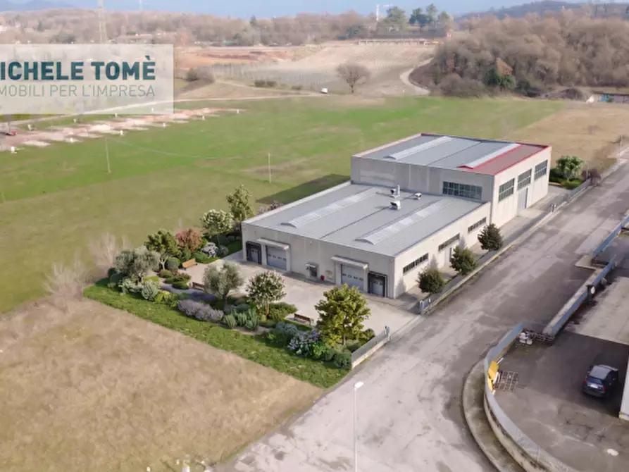 Immagine 1 di Terreno in vendita  in Circumvallazione Bran a Caprino Veronese