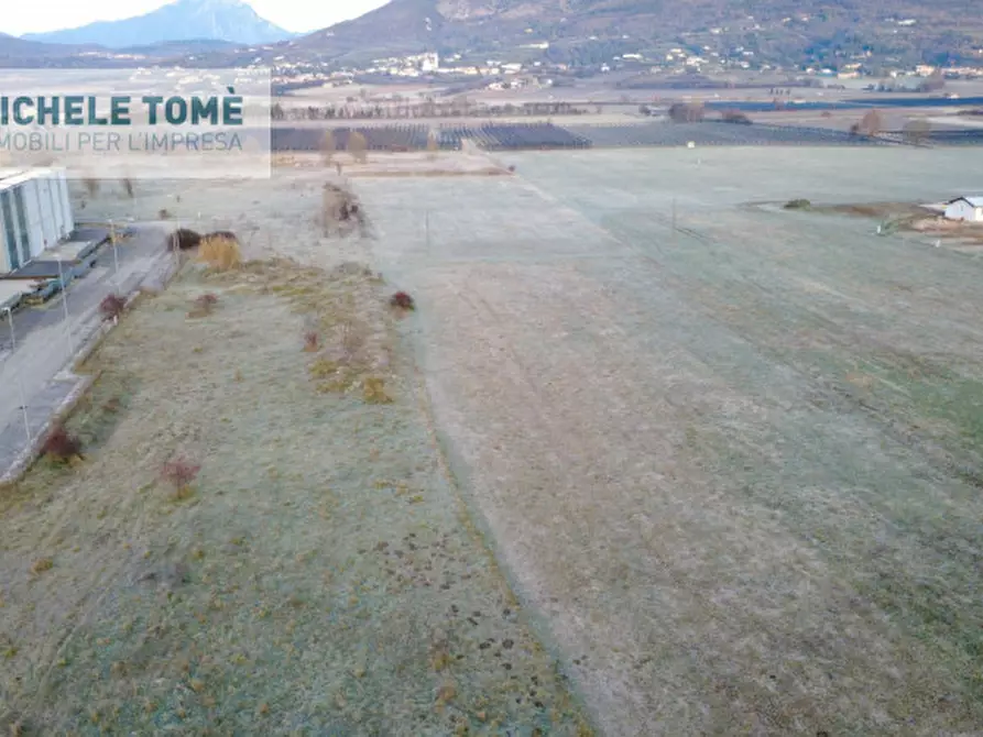 Immagine 16 di Terreno in vendita  in Circumvallazione Bran a Caprino Veronese